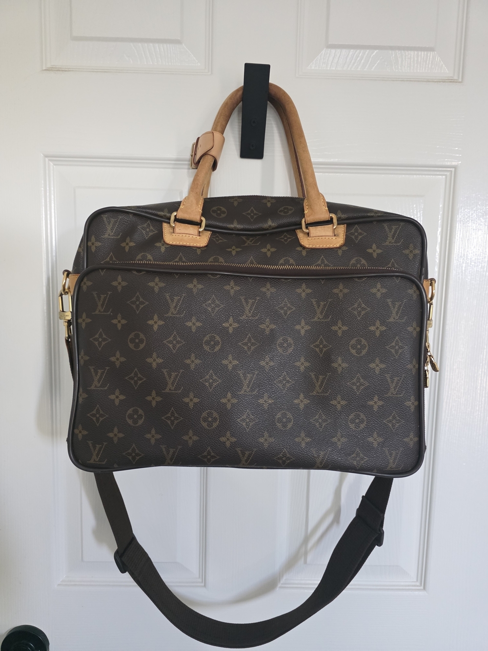 Louis Vuitton Monogram Canvas Laptop Bag with Vachetta Handles